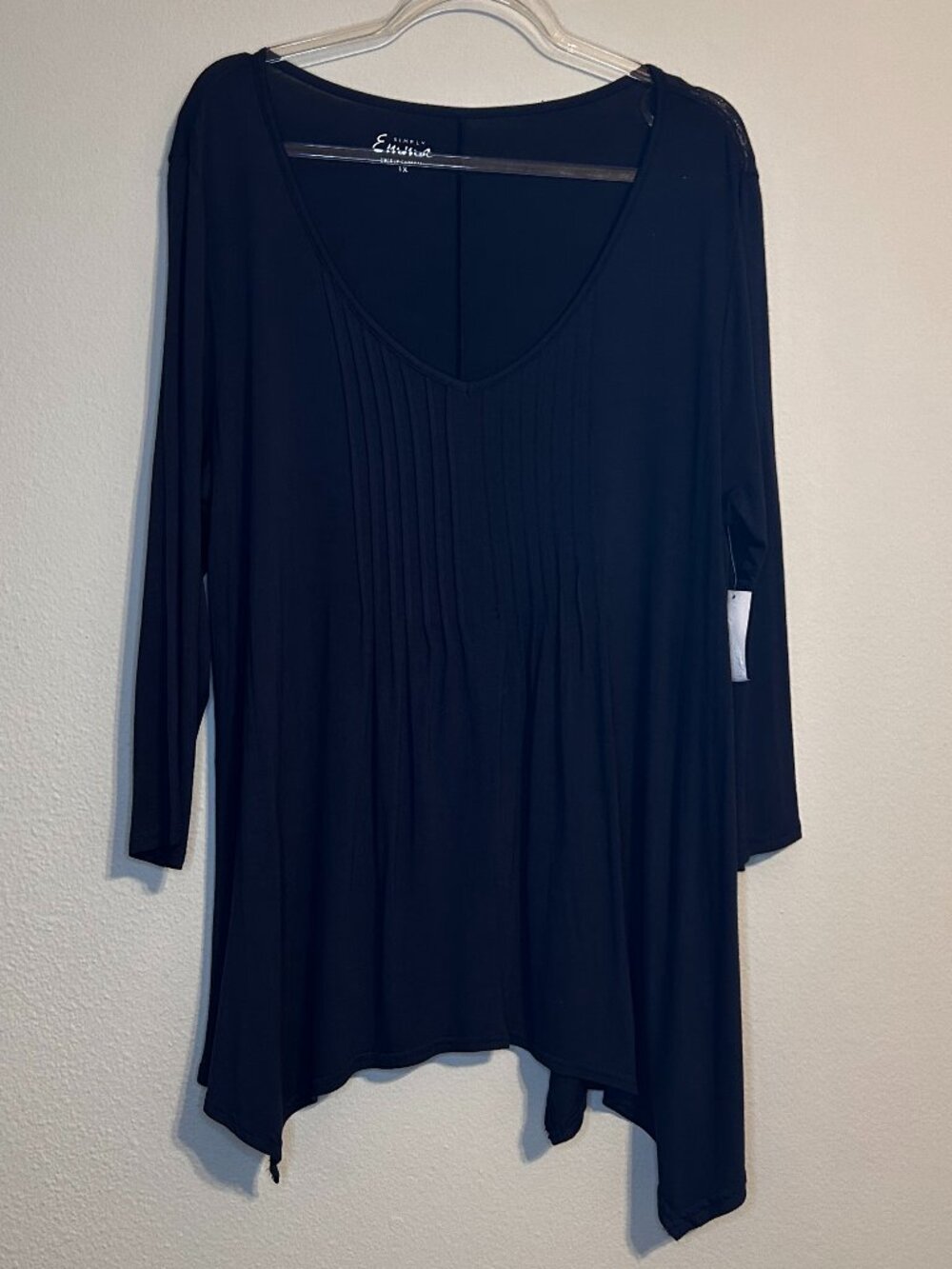 Simply Emma Navy 3/4 Sleeve Top 1X – Stretchy Lightweight Plus Size Blouse